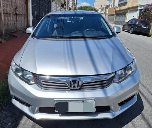 HONDA CIVIC 1.8 LXS 16V FLEX 4P AUTOMÁTICO HONDA CIVIC 1.8 LXS 16V FLEX 4P AUTOMÁTICO